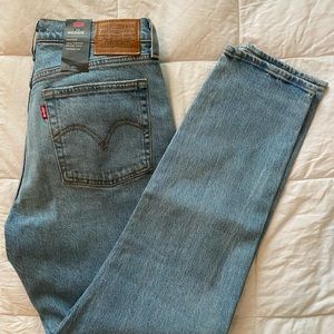 Levi wedgie high rise